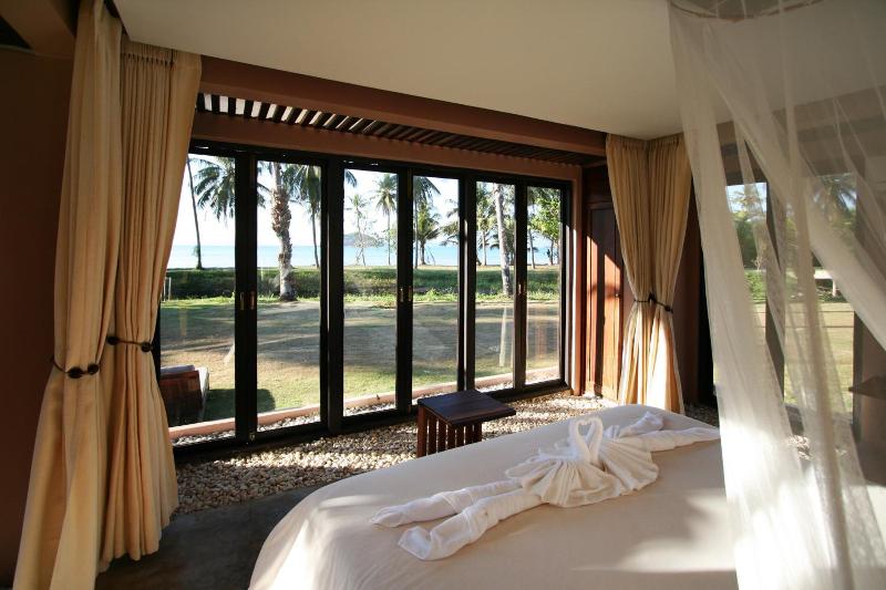 Seavana Beach Resort Koh Mak image
