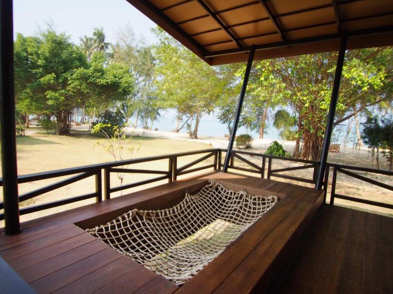 Seavana Beach Resort Koh Mak image