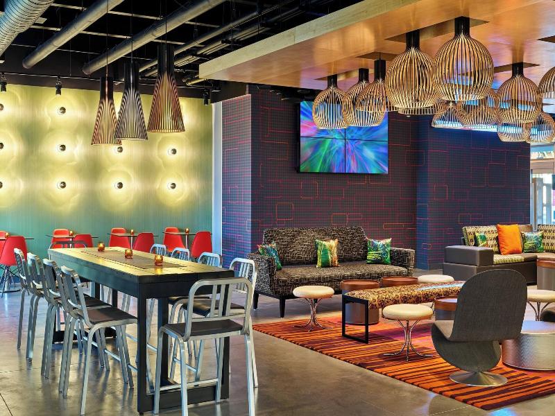 Aloft Miami Airport image