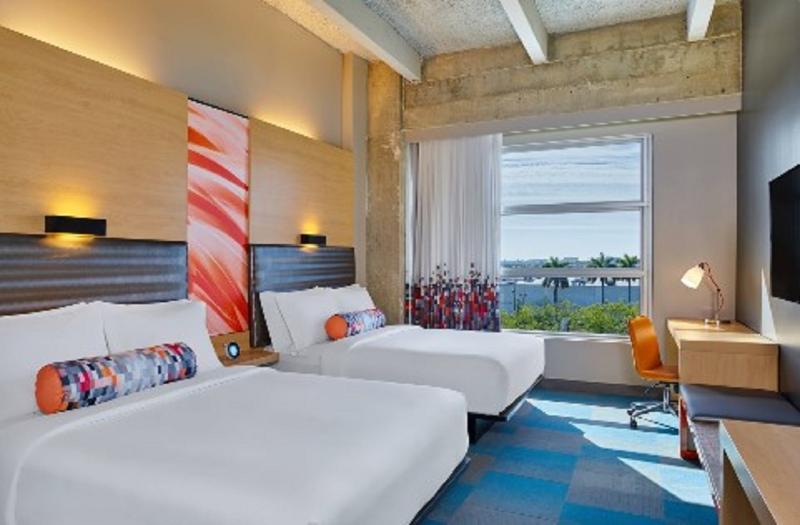 Aloft Miami Airport image