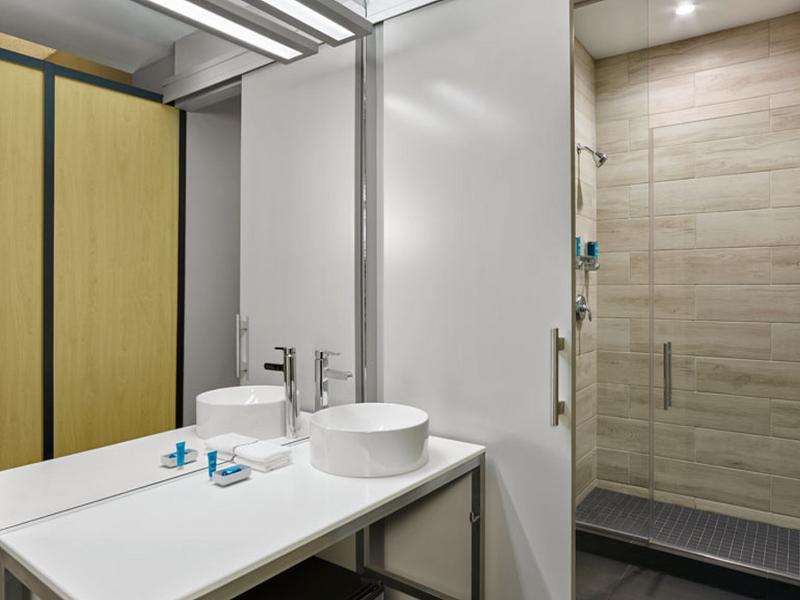 Aloft Miami Airport image