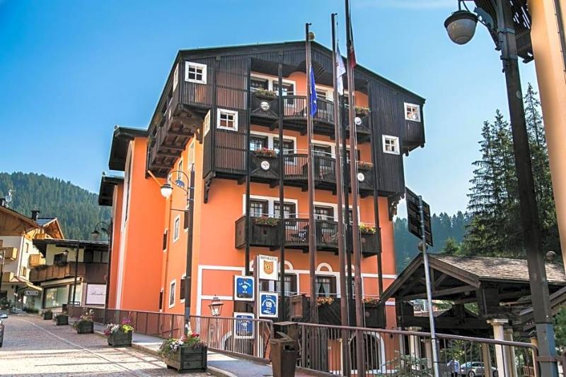 Hotel Posta R.T.A image