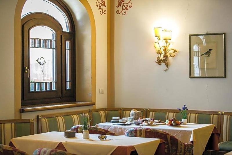 Hotel Posta R.T.A image
