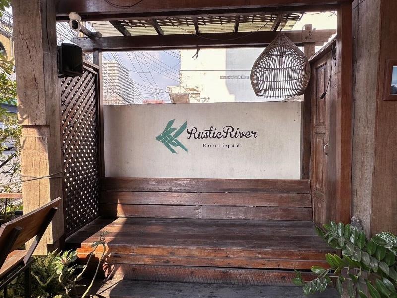 Rustic River Boutique