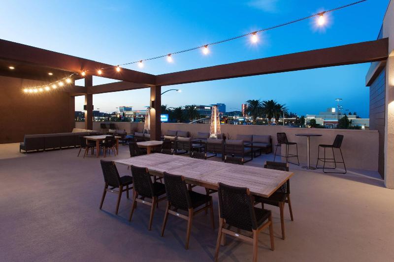 SpringHill Suites Huntington Beach Orange County image