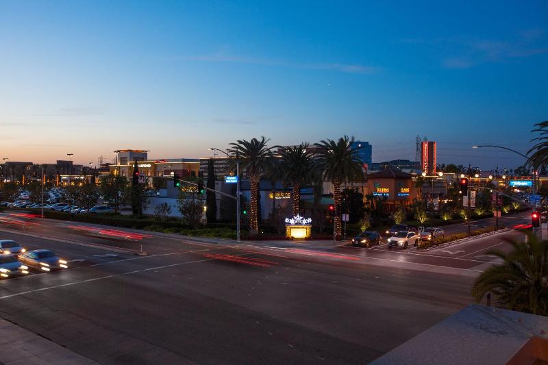 SpringHill Suites Huntington Beach Orange County image