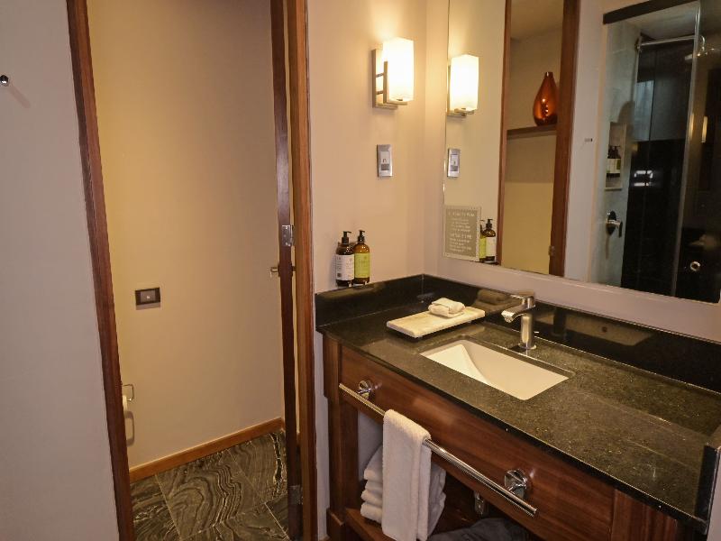 Hotel Love IT CAS Consulate image