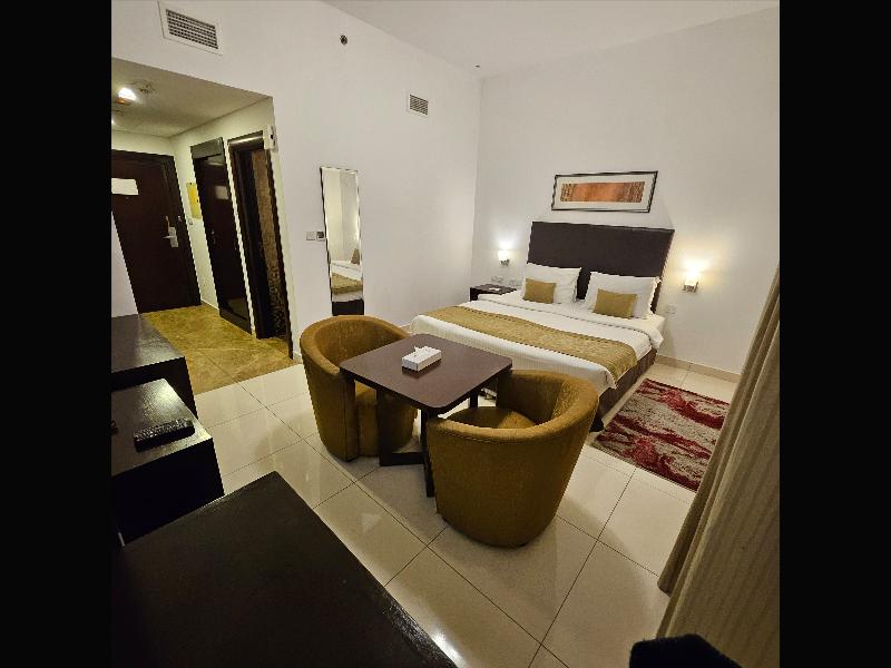 Tulip Creek Hotel Apartment image