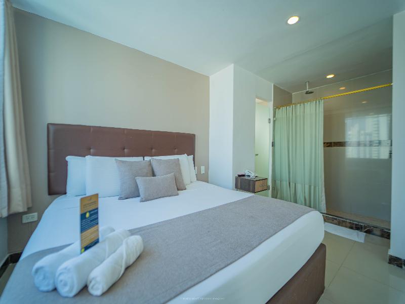 Hotel La Gran Via image