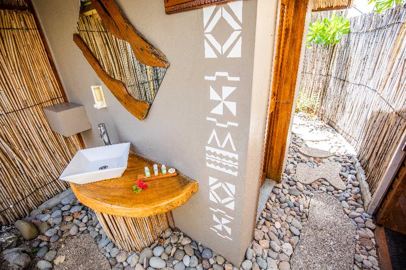 Barefoot Kuata Island gallery photo 18