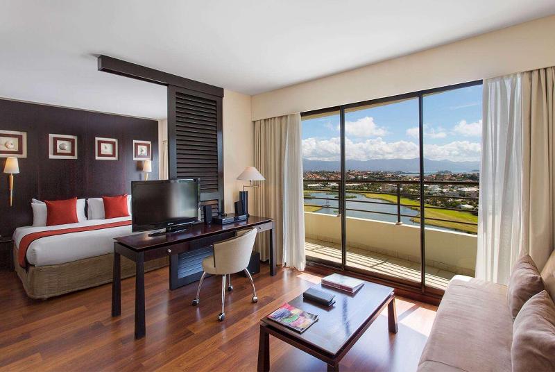 Ramada Hotel & Suites Noumea photo 21