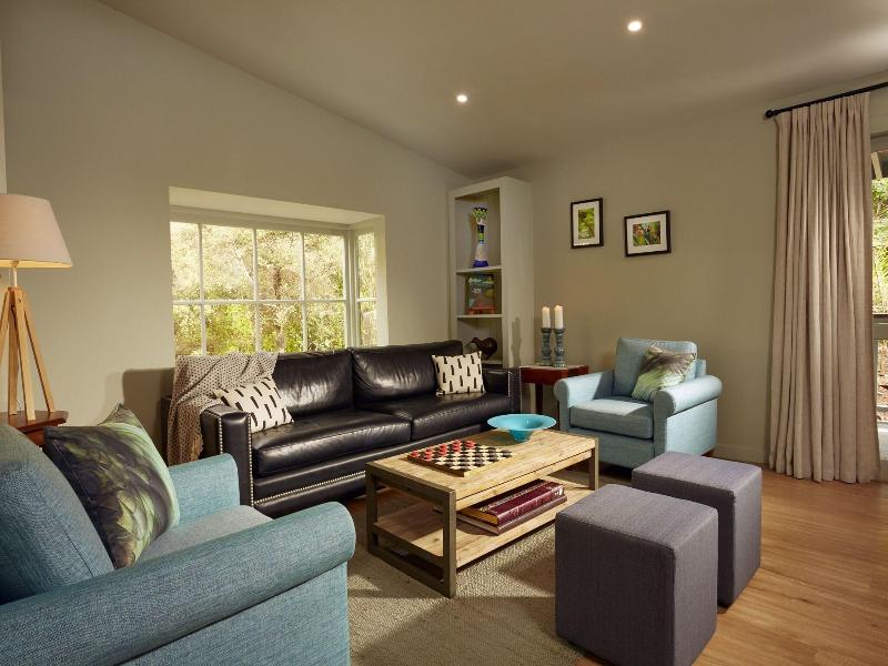 Awaroa Lodge image