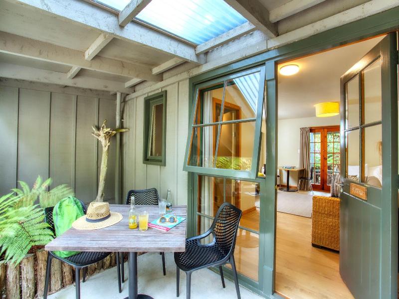 Awaroa Lodge image