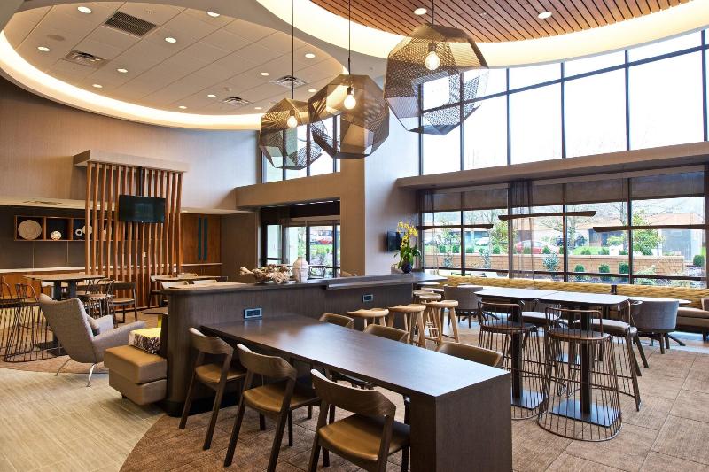 SpringHill Suites Seattle Issaquah image