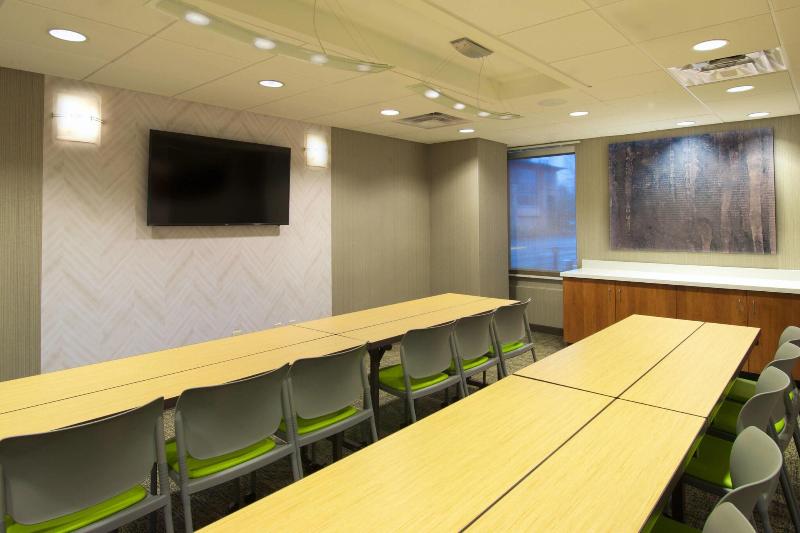 SpringHill Suites Seattle Issaquah image