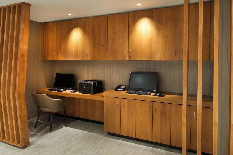SpringHill Suites Seattle Issaquah image