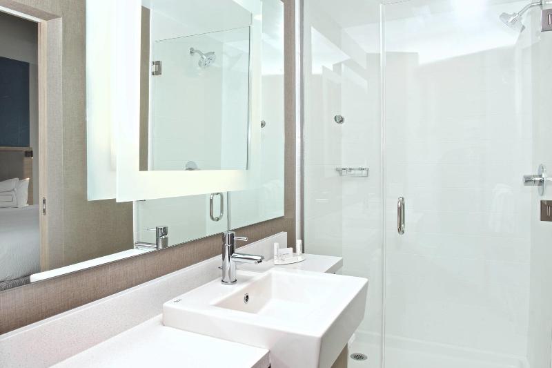 SpringHill Suites Seattle Issaquah image