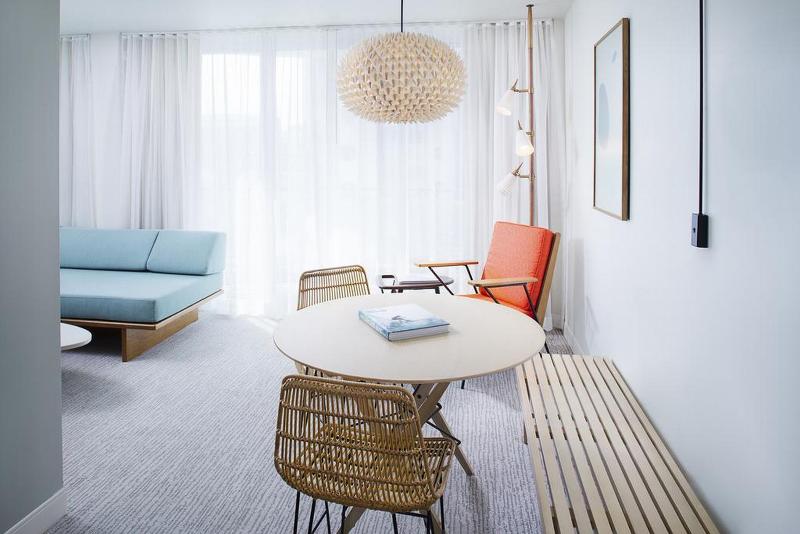 The Laylow Waikiki, Autograph Collection