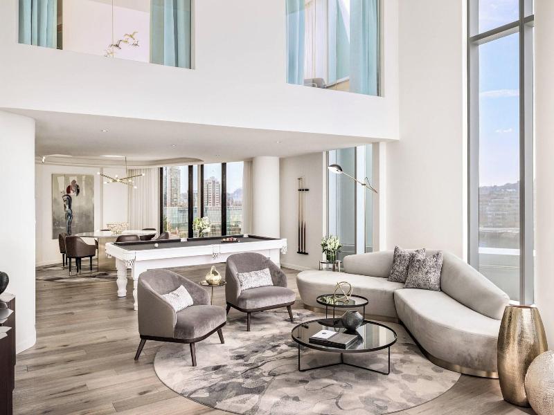 Stay in style at JW Marriott parq Vancouver