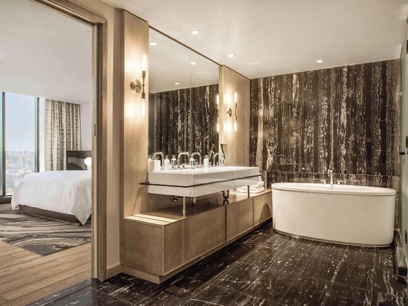Stay in style at JW Marriott parq Vancouver