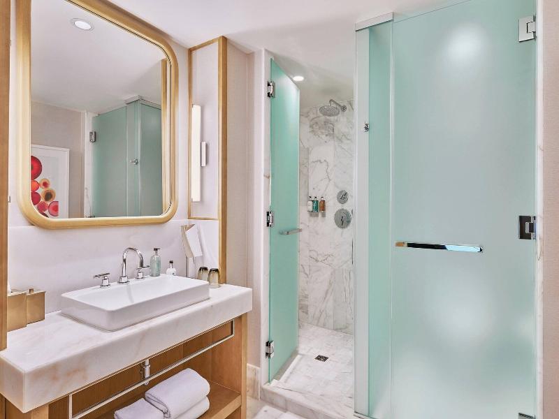 Stay in style at JW Marriott parq Vancouver