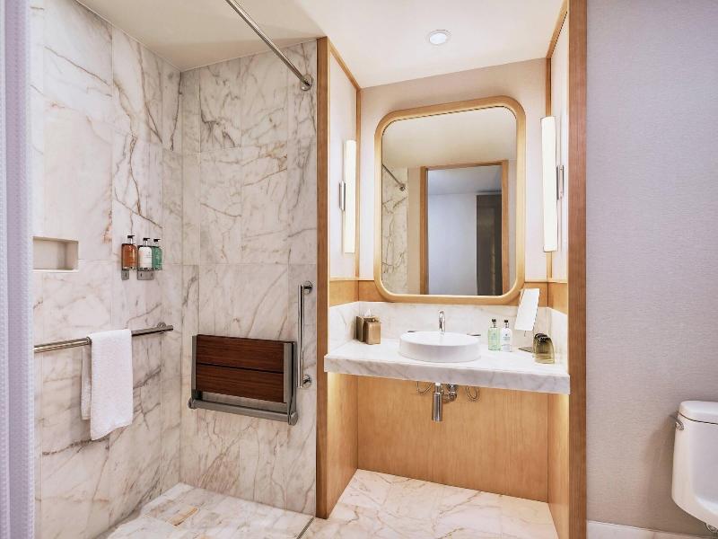 Stay in style at JW Marriott parq Vancouver
