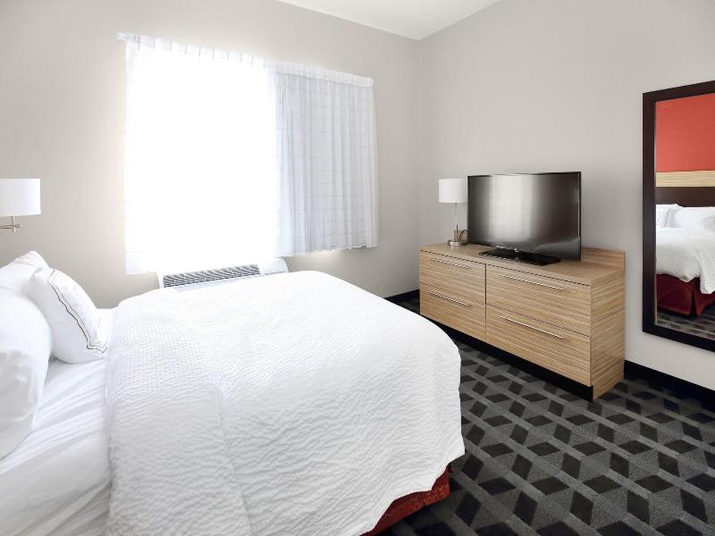 TownePlace Suites Grove City Mercer/Outlets image