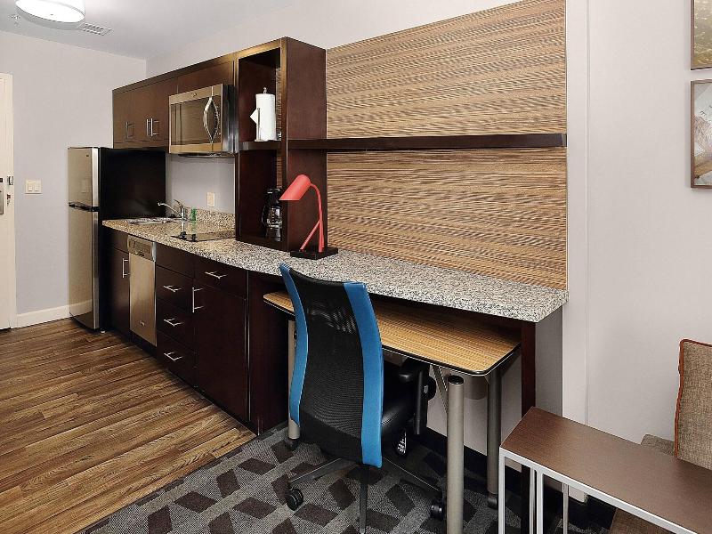 TownePlace Suites Grove City Mercer/Outlets image