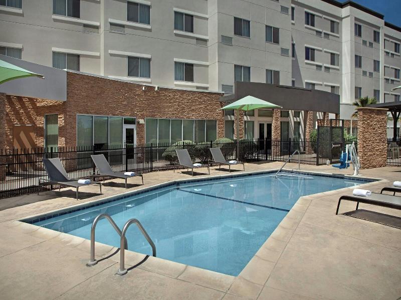 Courtyard El Paso East/I-10 image