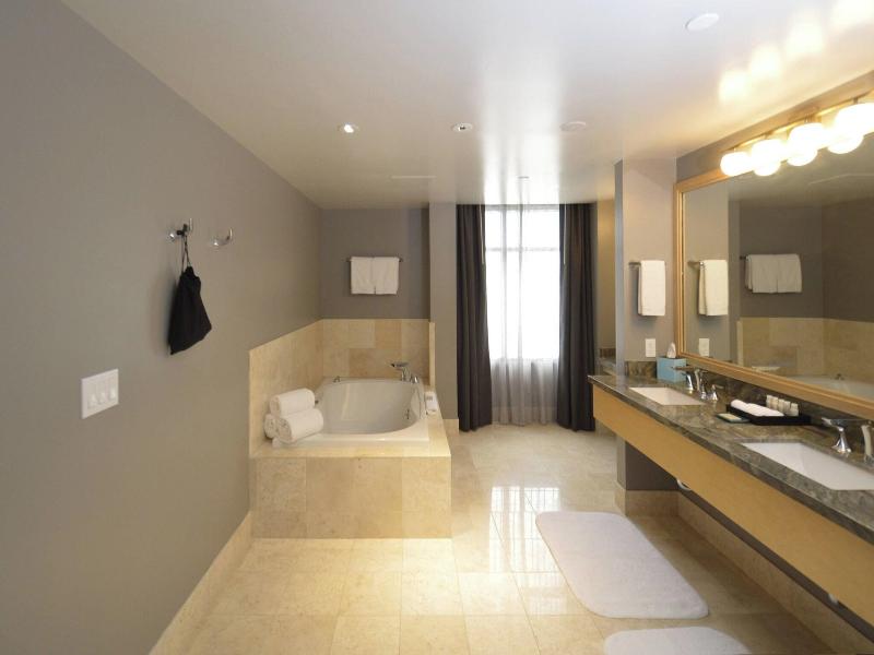 Renaissance Reno Downtown Hotel image