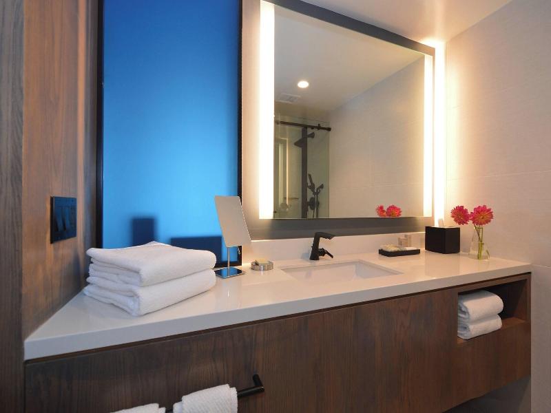 Renaissance Reno Downtown Hotel image