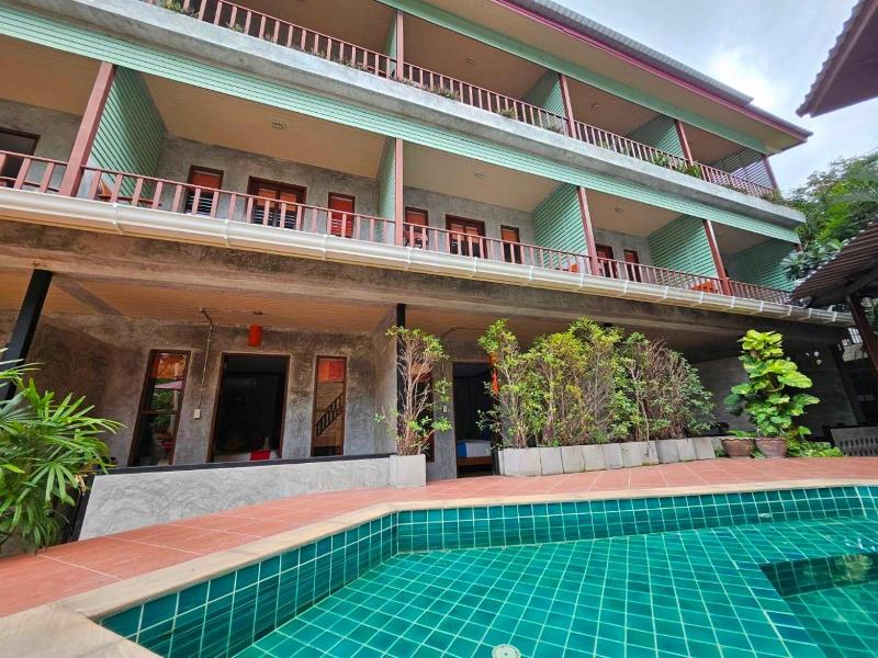 Phatchara Boutique Hotel image