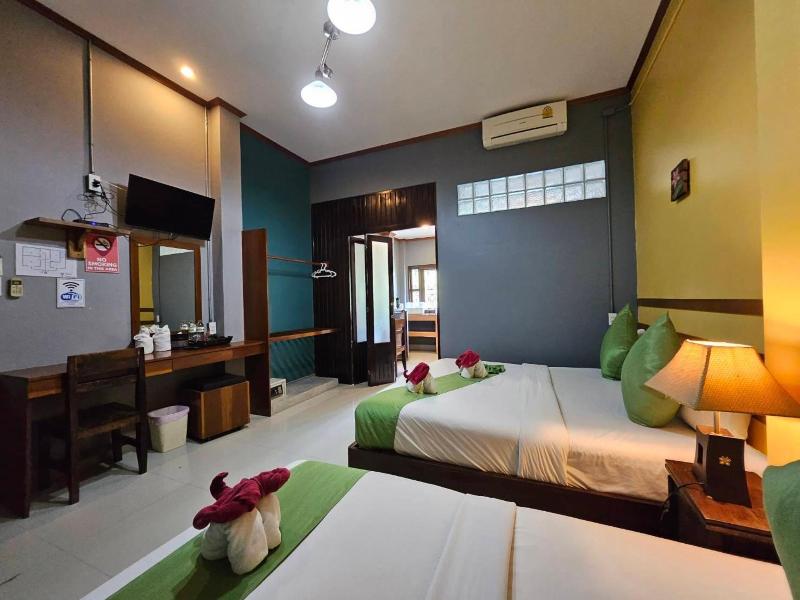 Phatchara Boutique Hotel image