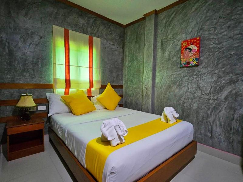 Phatchara Boutique Hotel image