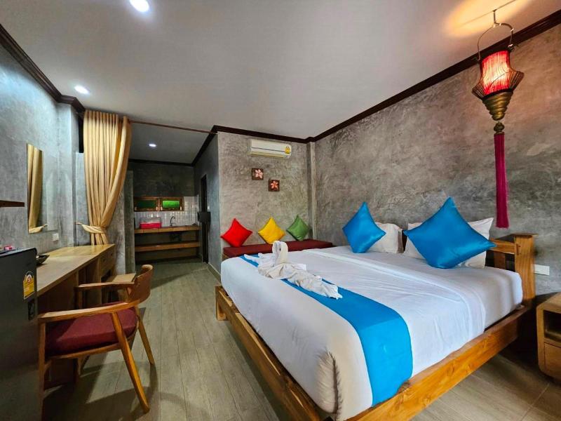 Phatchara Boutique Hotel image