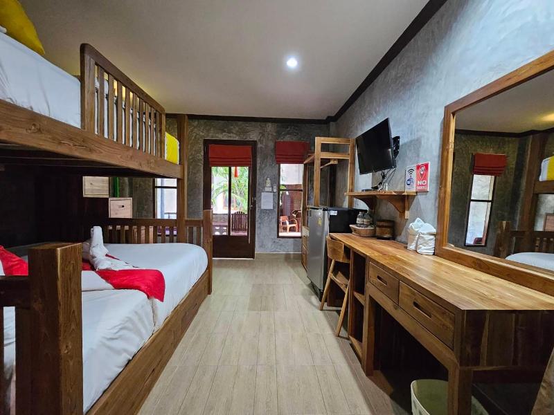 Phatchara Boutique Hotel image