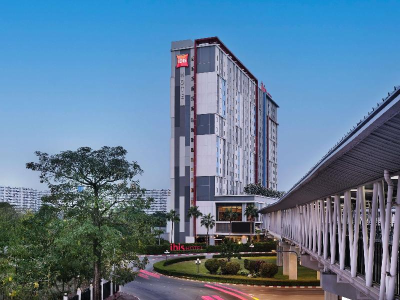 Ibis Bangkok Impact image