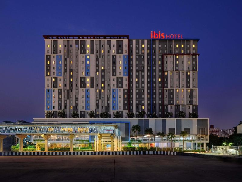 Ibis Bangkok Impact image