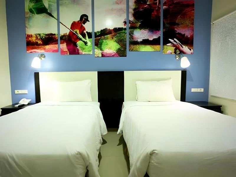 Sinar Sport Hotel image