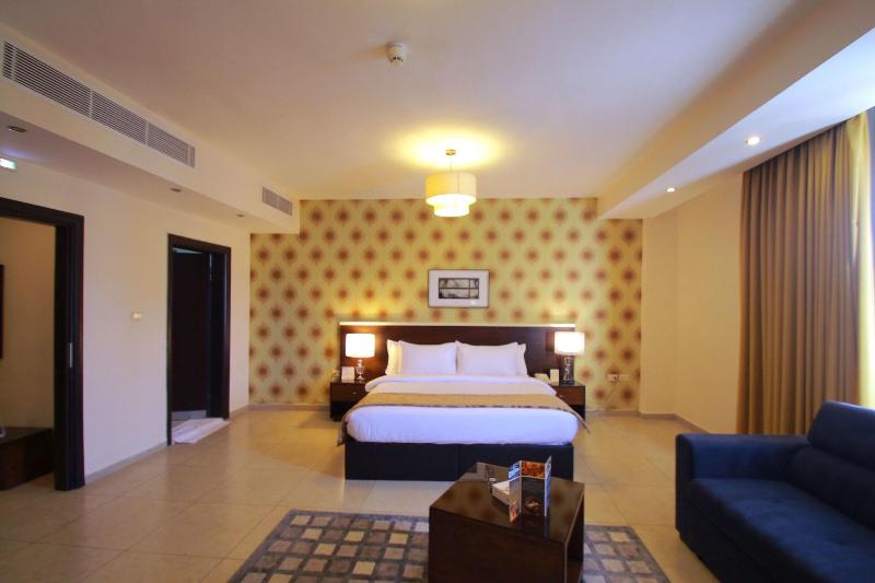 City Rose Hotel Suites image