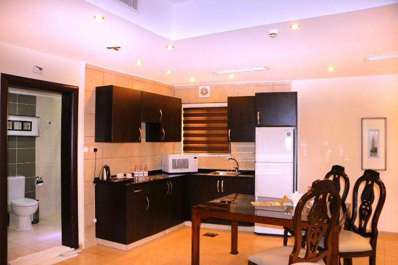 City Rose Hotel Suites image