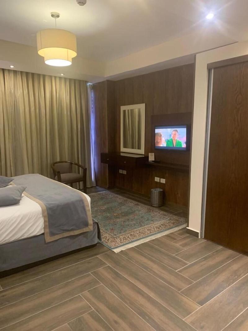 City Rose Hotel Suites image