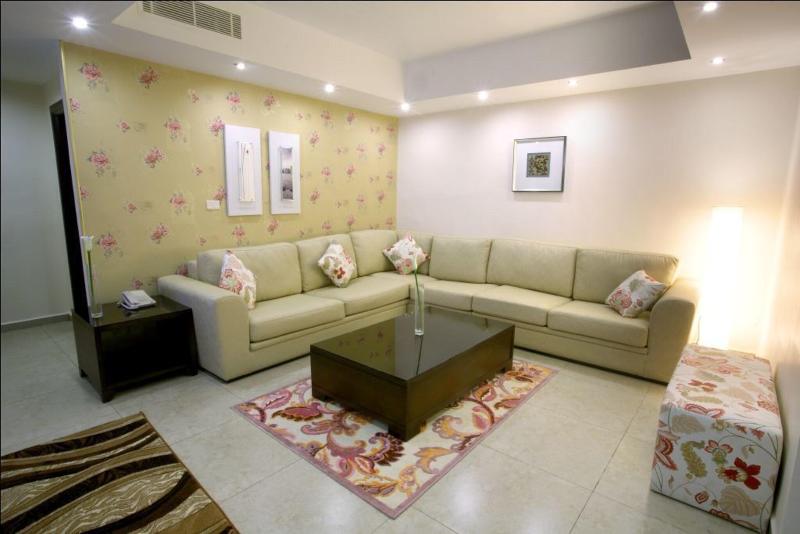 City Rose Hotel Suites image