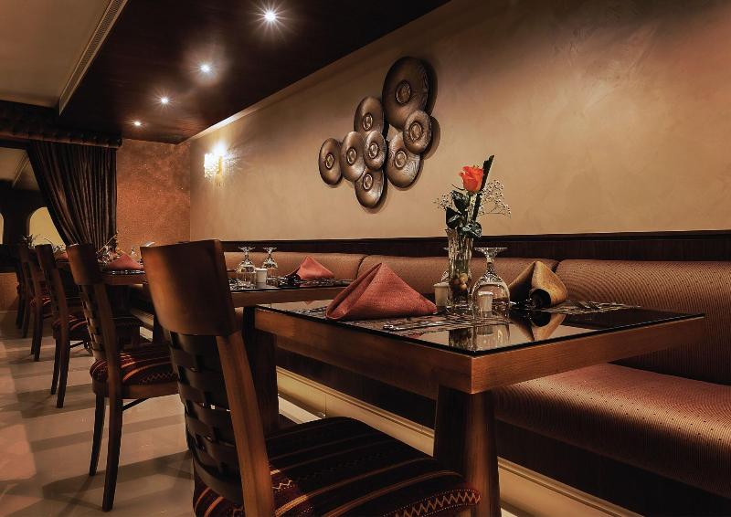 Seven Roses Hotel image