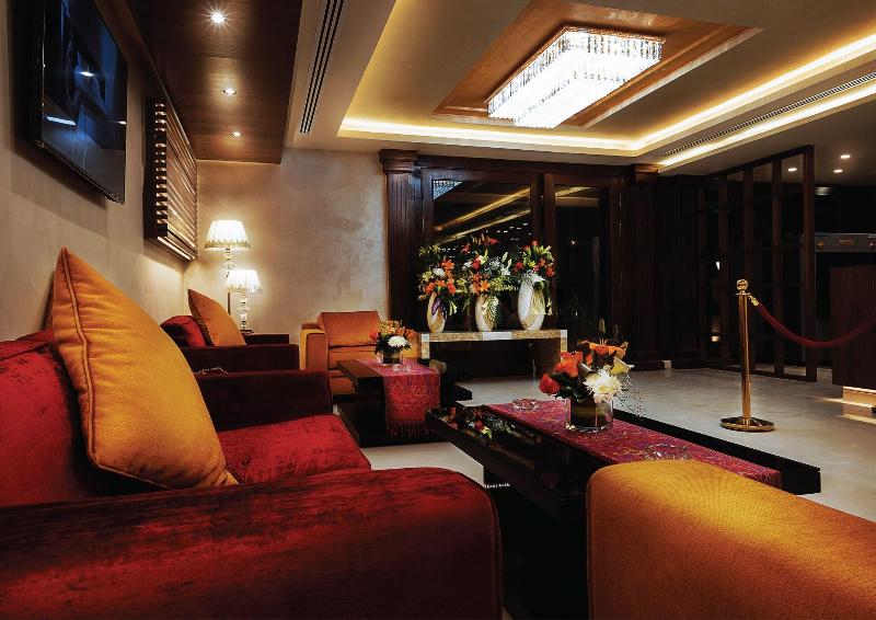 Seven Roses Hotel image
