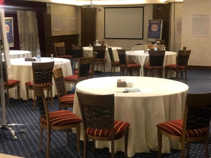 Seven Roses Hotel image