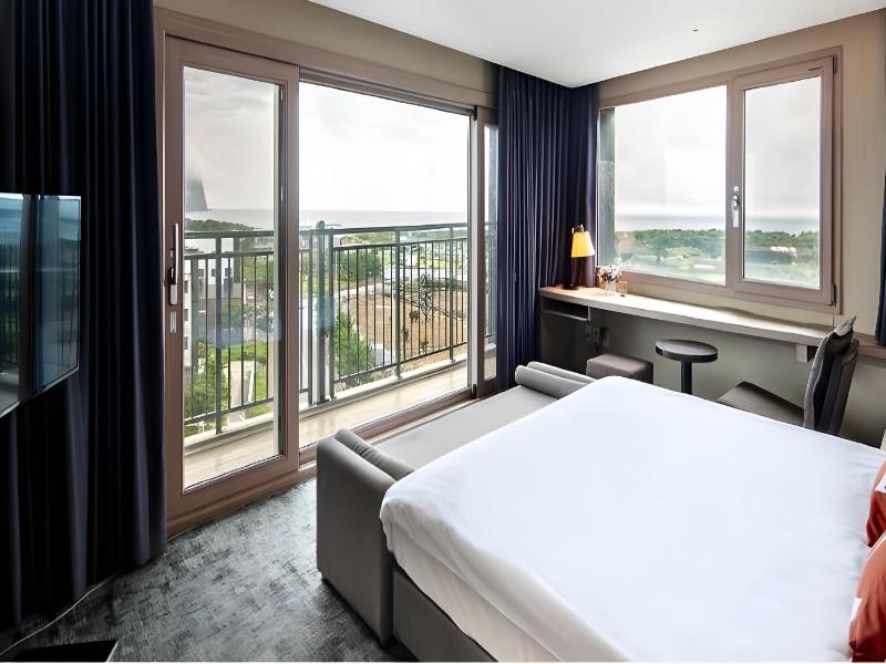 Ramada Encore Jeju Seongsan — photo 21