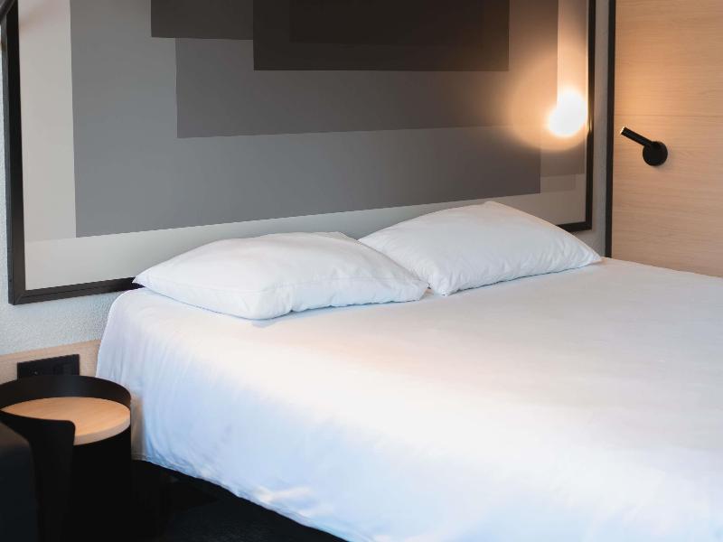 Ibis Beziers Est Mediterranee image