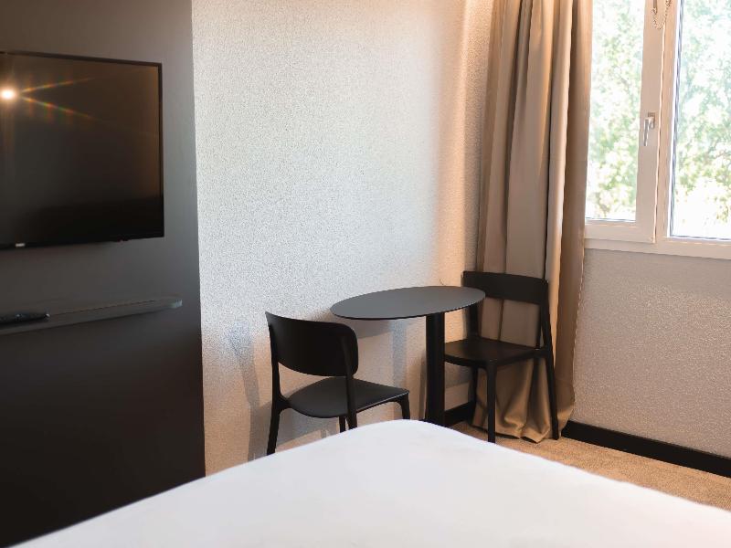 Ibis Beziers Est Mediterranee image