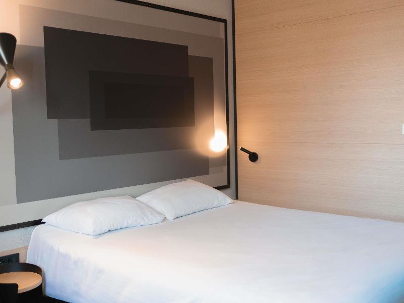 Ibis Beziers Est Mediterranee image